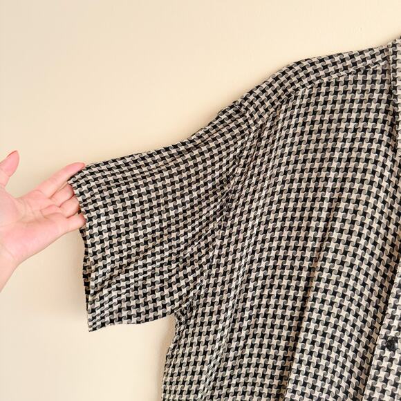 Axis Black + Tan Pinwheel Square Pattern Collared Short Sleeve Button Up - Large - Picture 2 of 6